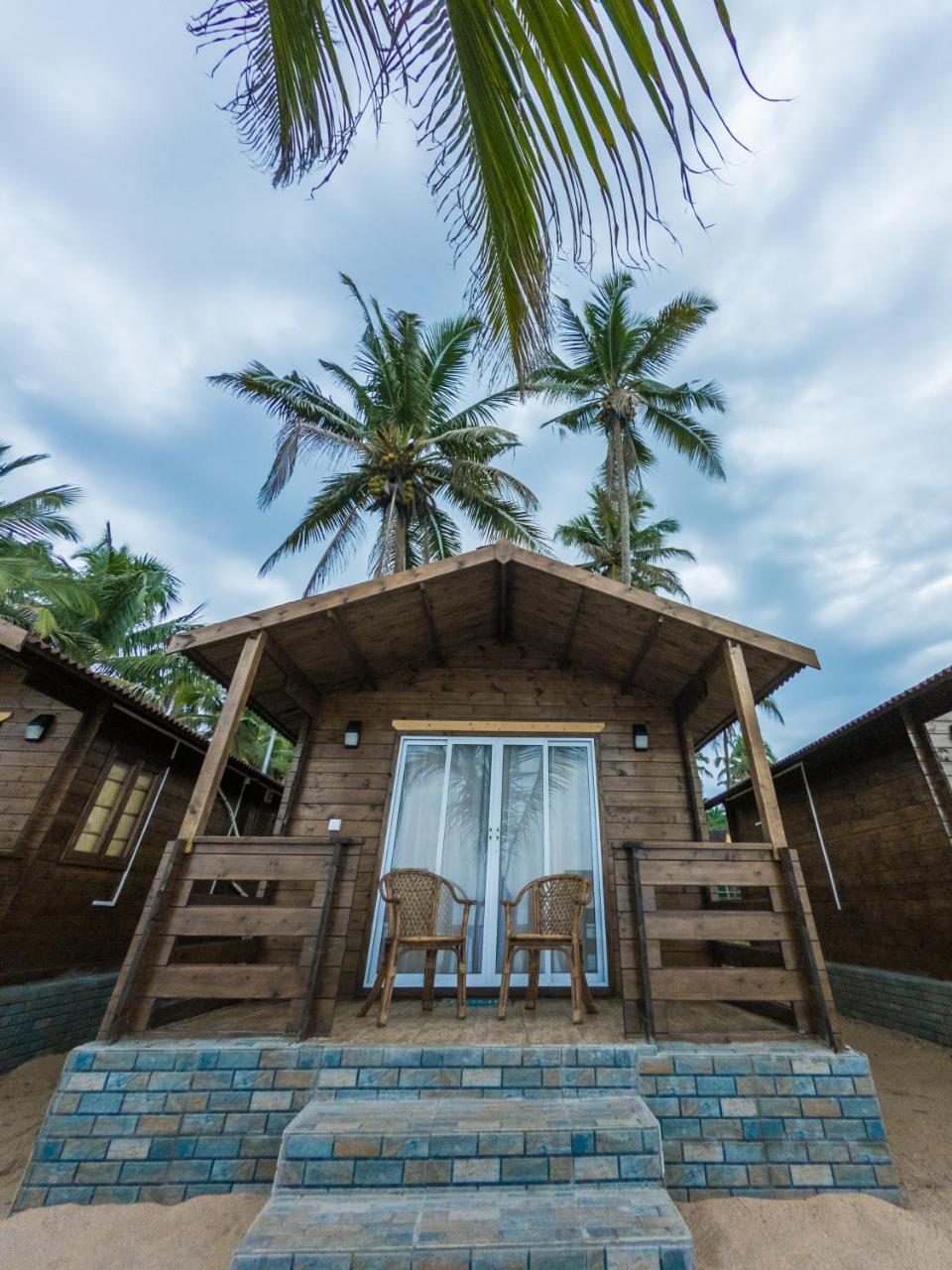 Vista Praia Beach Resort Anjuna Esterno foto